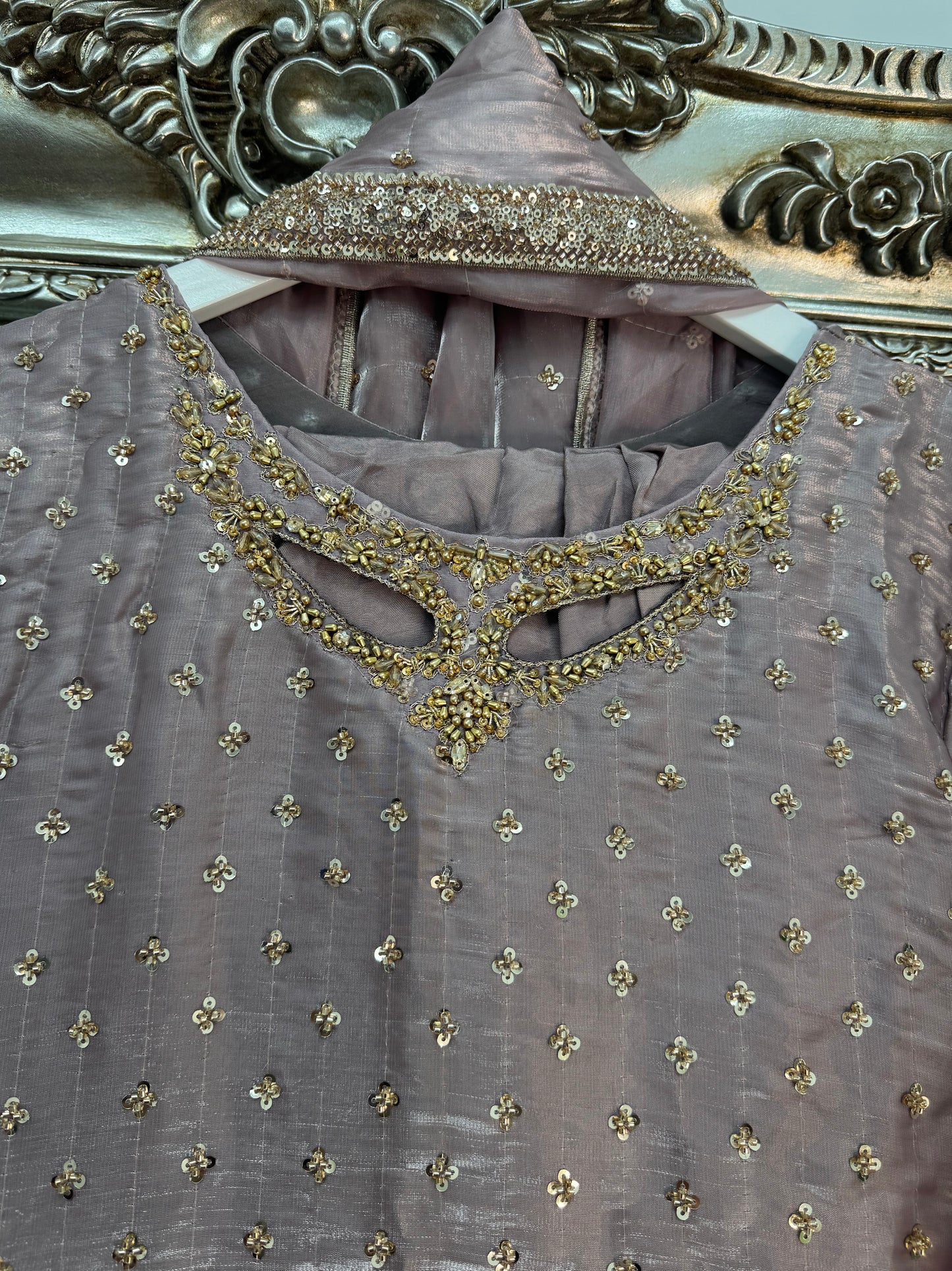 Parwana - Pink