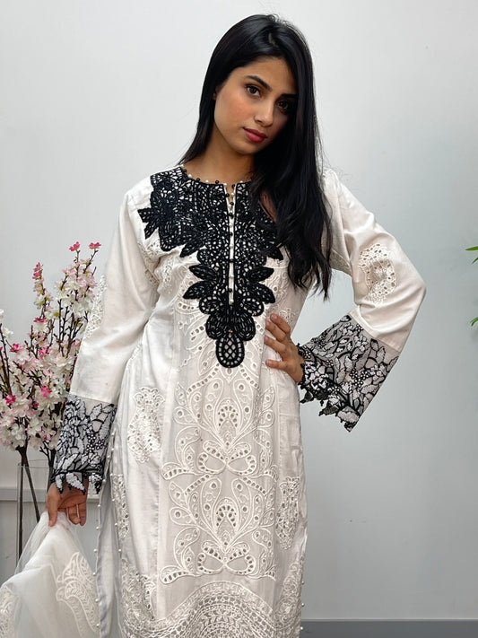 Maria B Inspired - Luxury Lawn 25 -