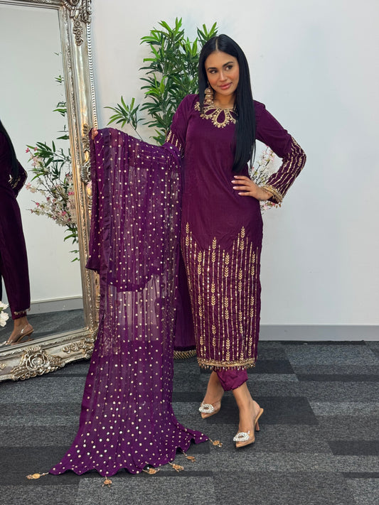 (Preorder 4 weeks) Khawab - Plum Velvet Pret -