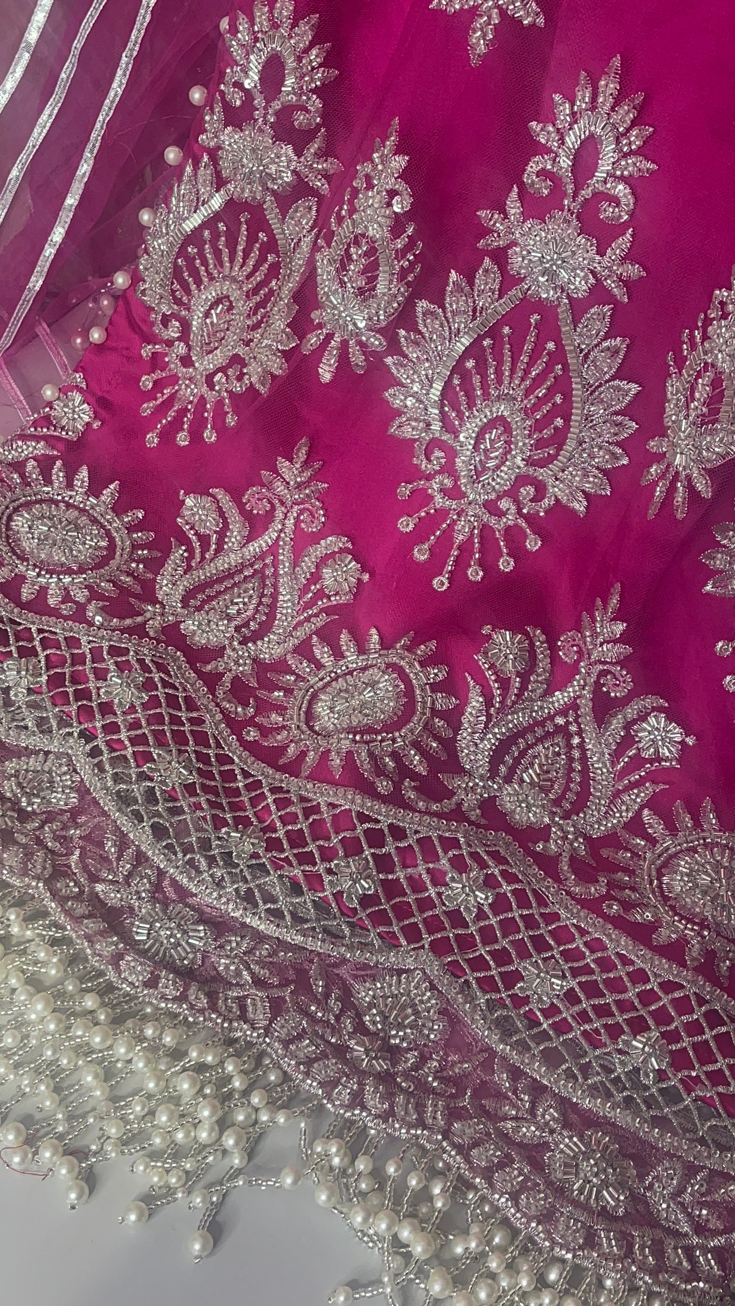 Rose petal - Cutdana