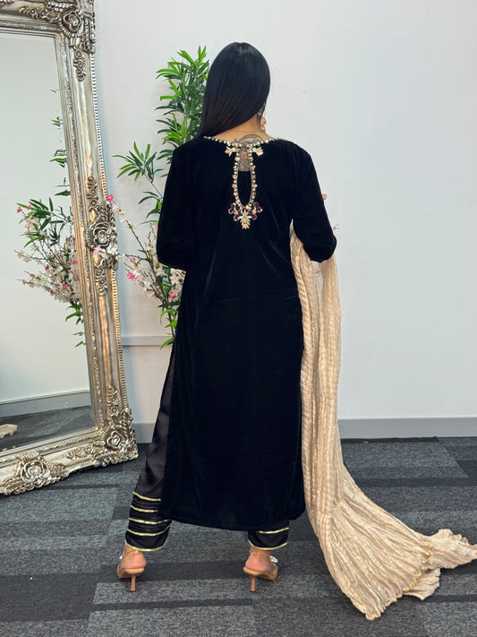 (Pre Order 3/4 Weeks) “Sawan” Velvet Pret Black Party Wedding Outfit