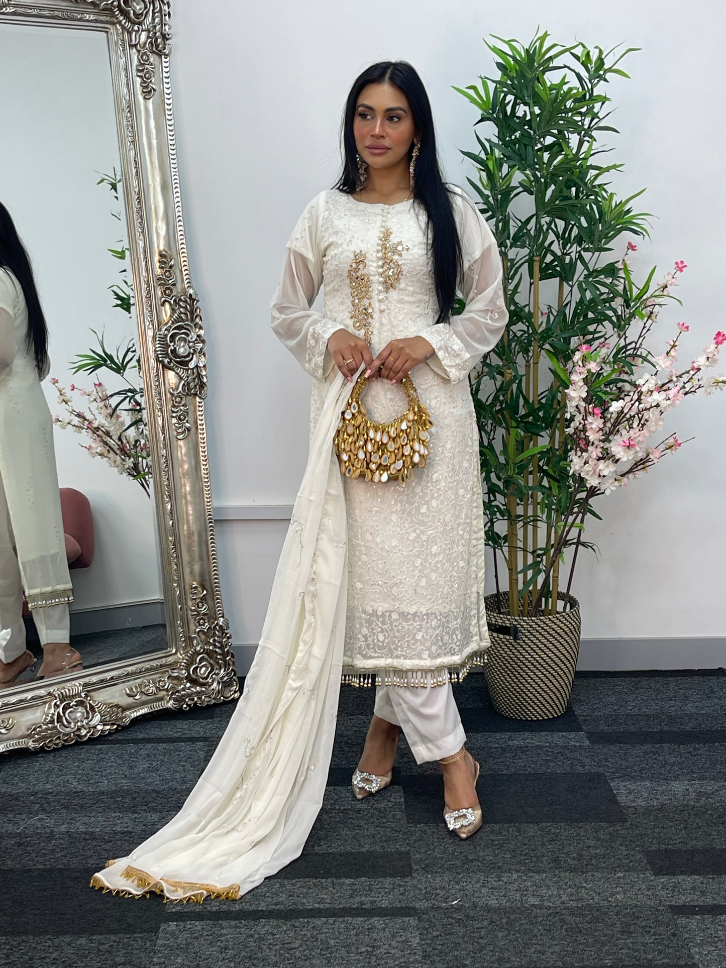 Pearls - Ivory- Off white - V