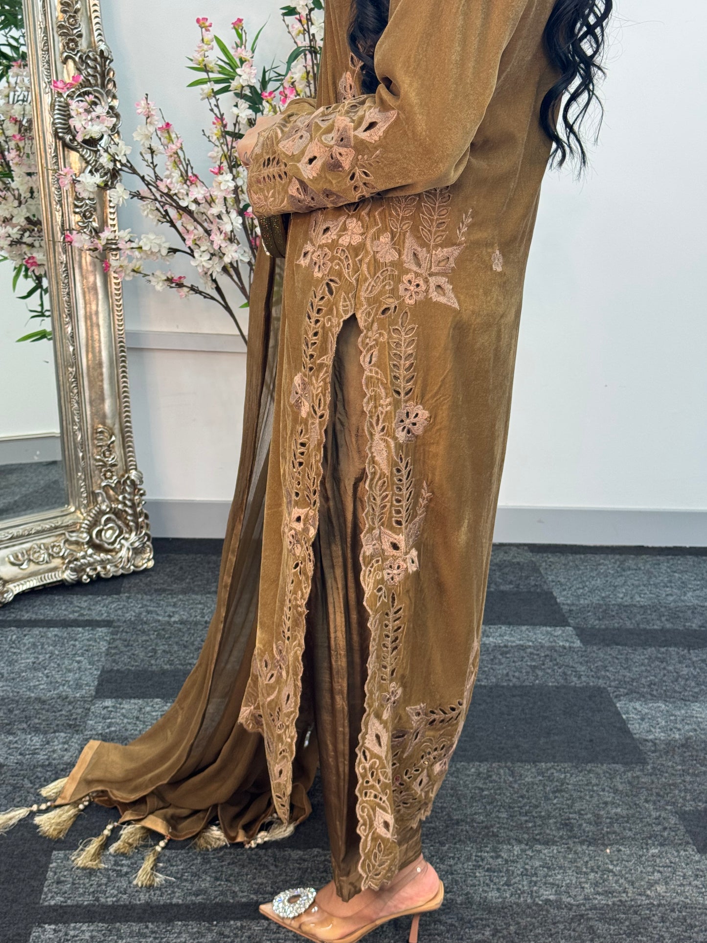 Pearl Cutwork - Brown