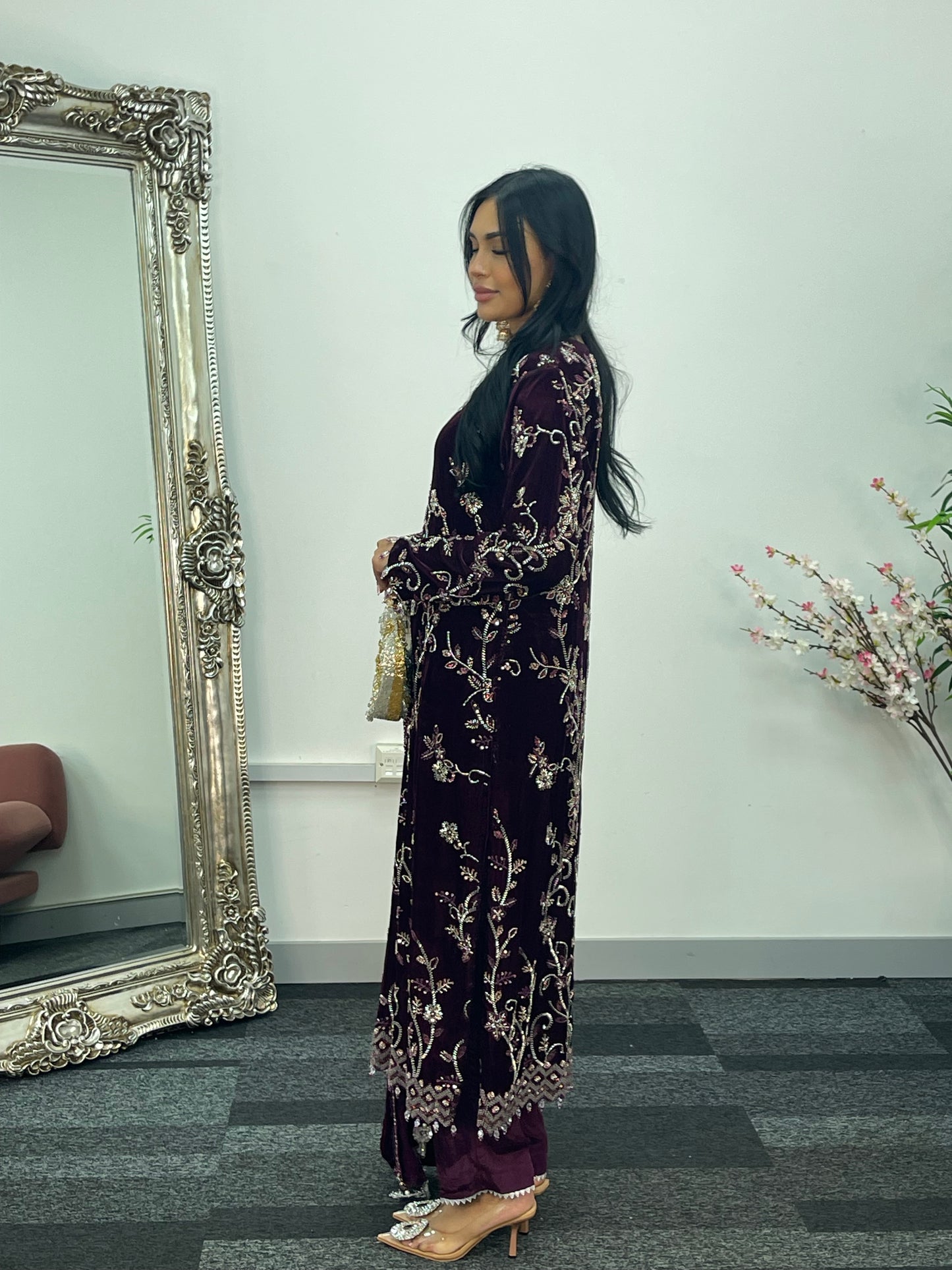 “Makhmal” Plum Velvet Cutdana - Party Wedding Outfit - AA