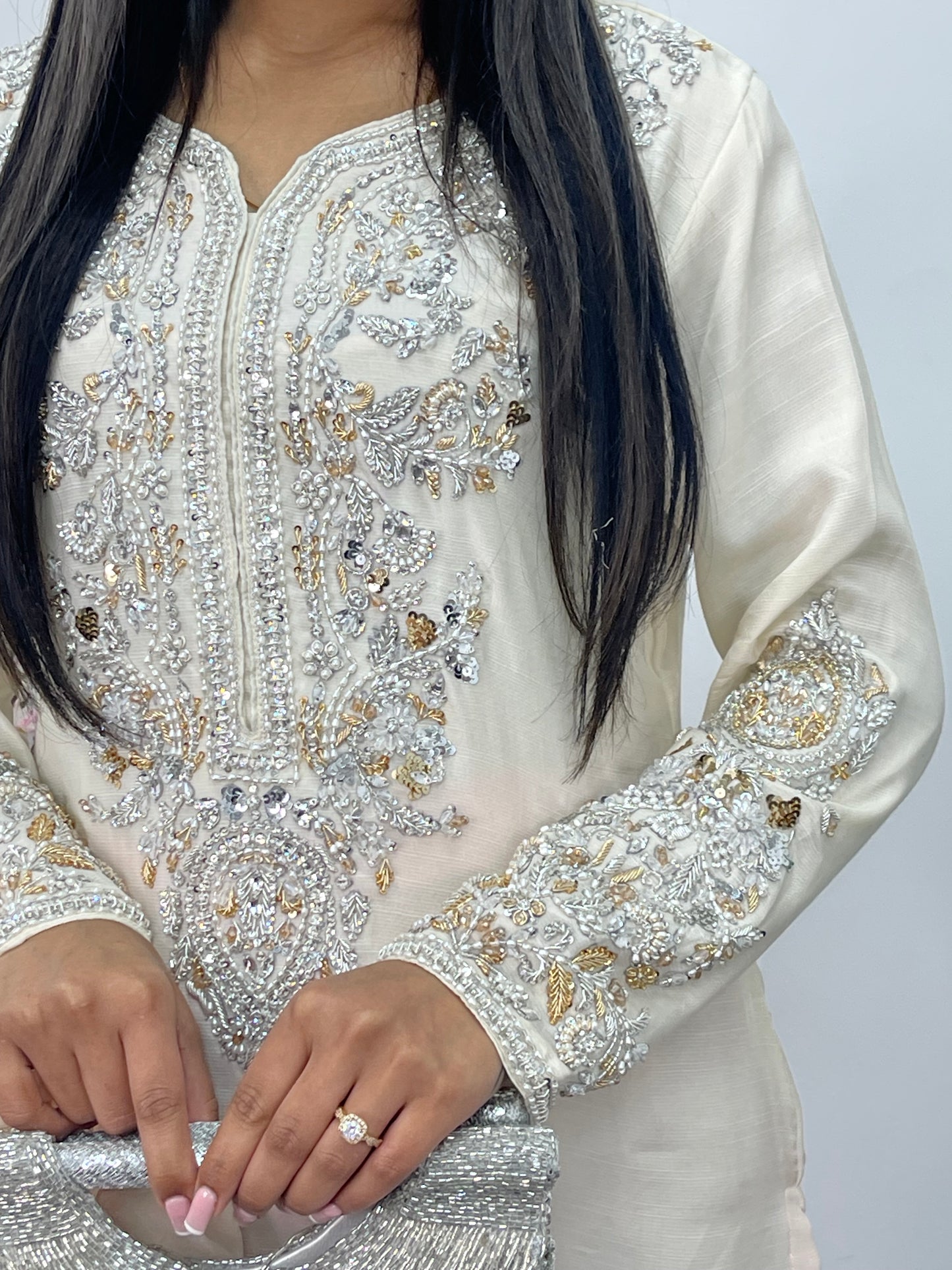 (Pre Order 3/4 Weeks)“Gulaabi” Luxury Outfit - Ombre Pink & Ivory