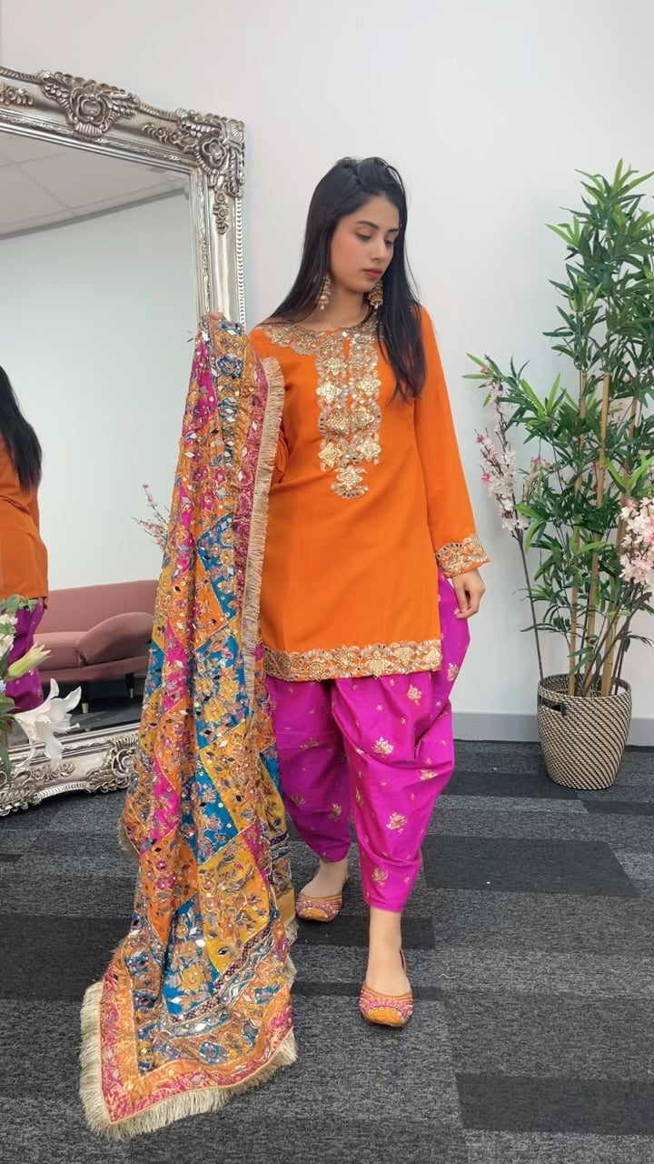 Dhoti Sheesha - Punjabi Shalwar Suit - S