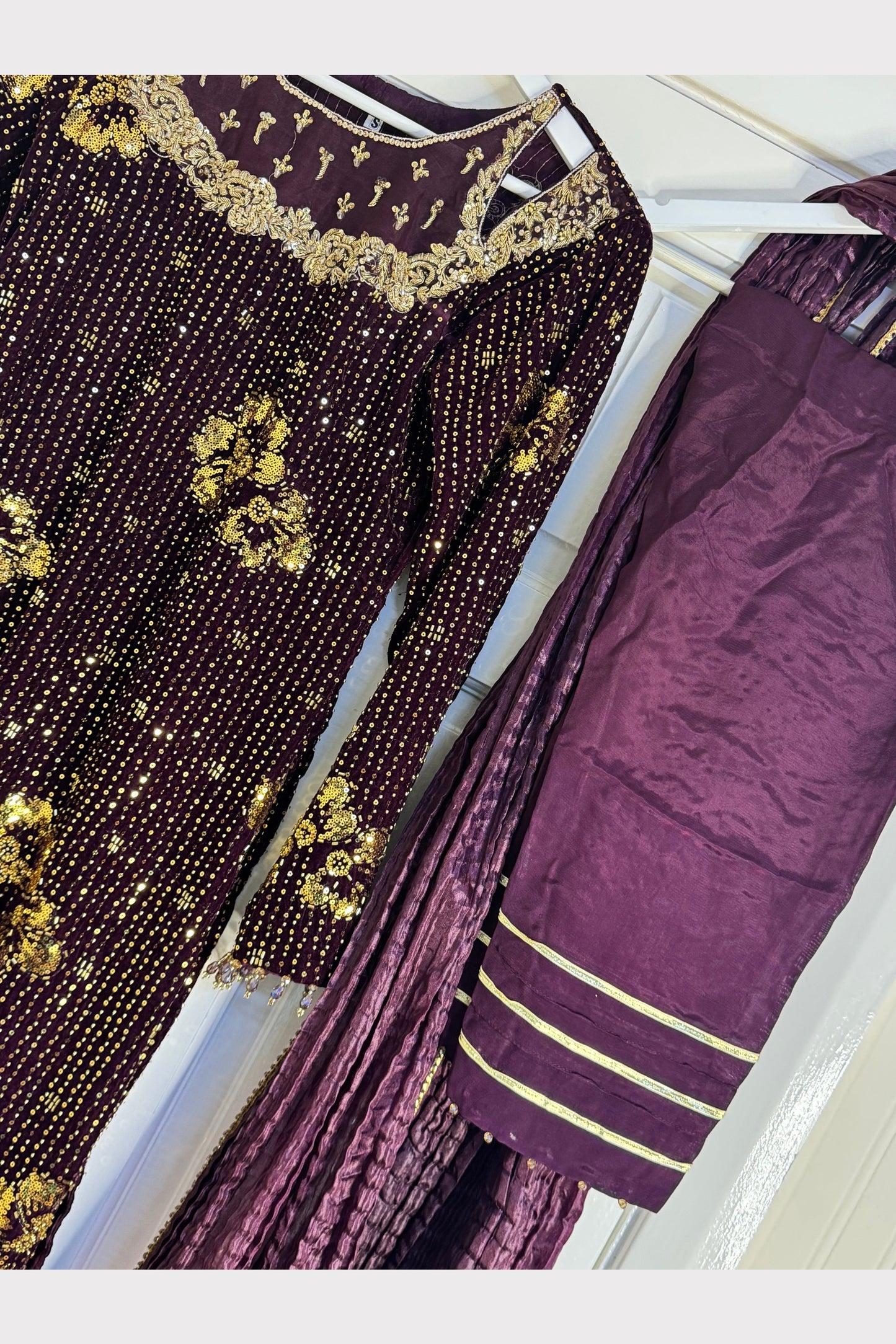 Dil bahar - Cutdana Velvet - Purple