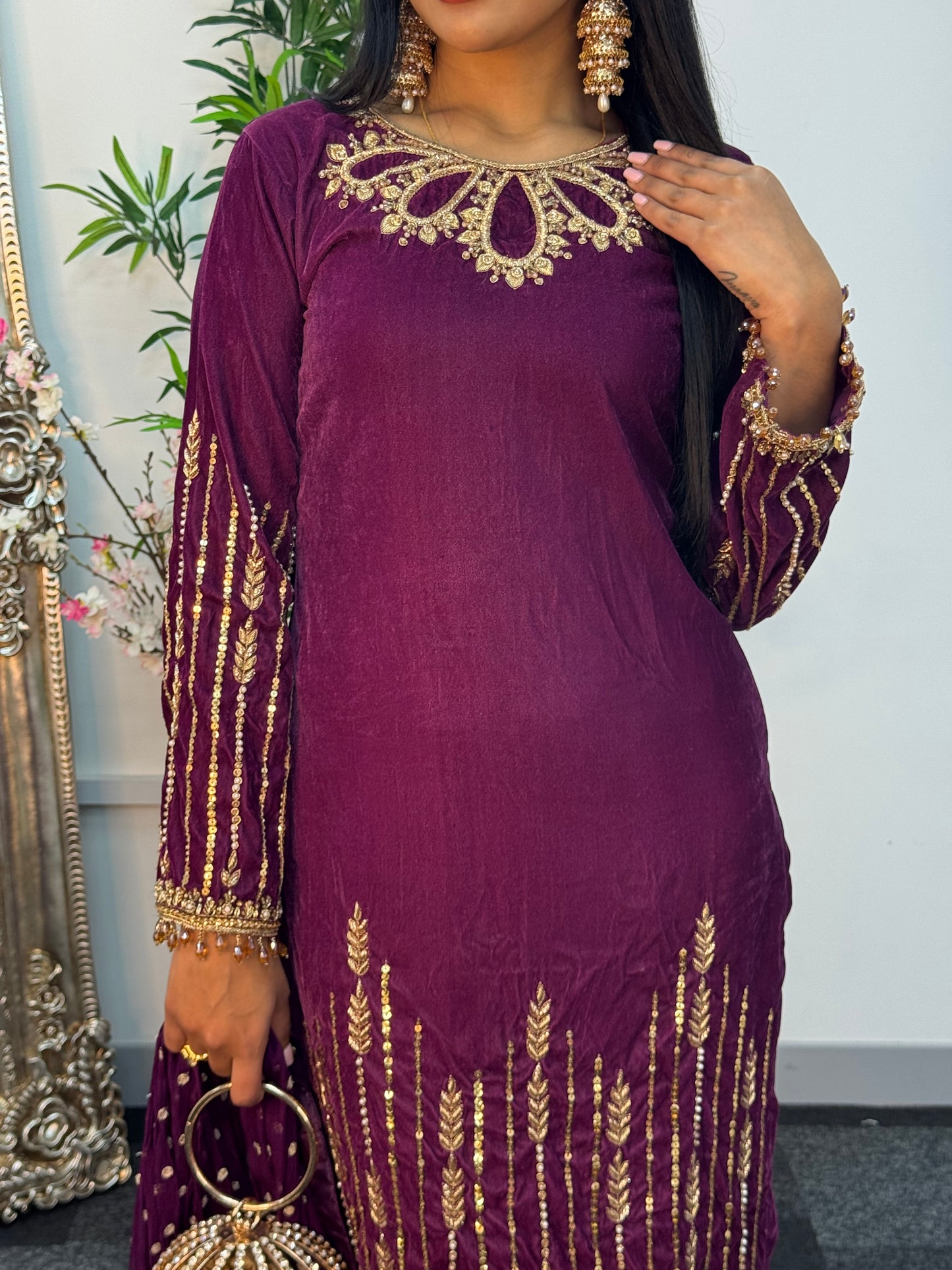 (Preorder 4 weeks) Khawab - Plum Velvet Pret -