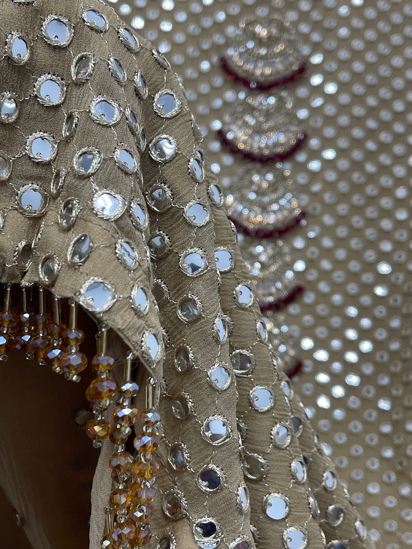 Sassi - Gold - Red - G