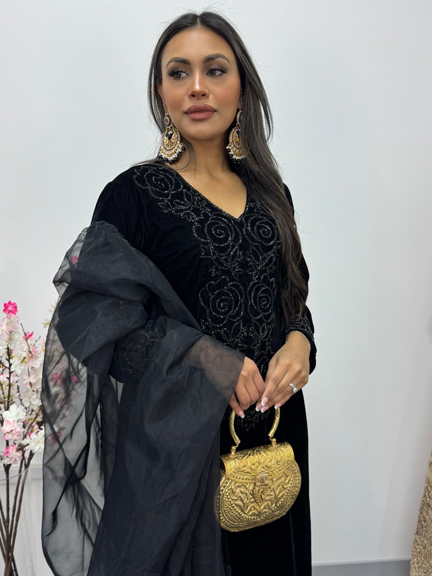 Moti Sitaray - Black Velvet Pret - Cutdana