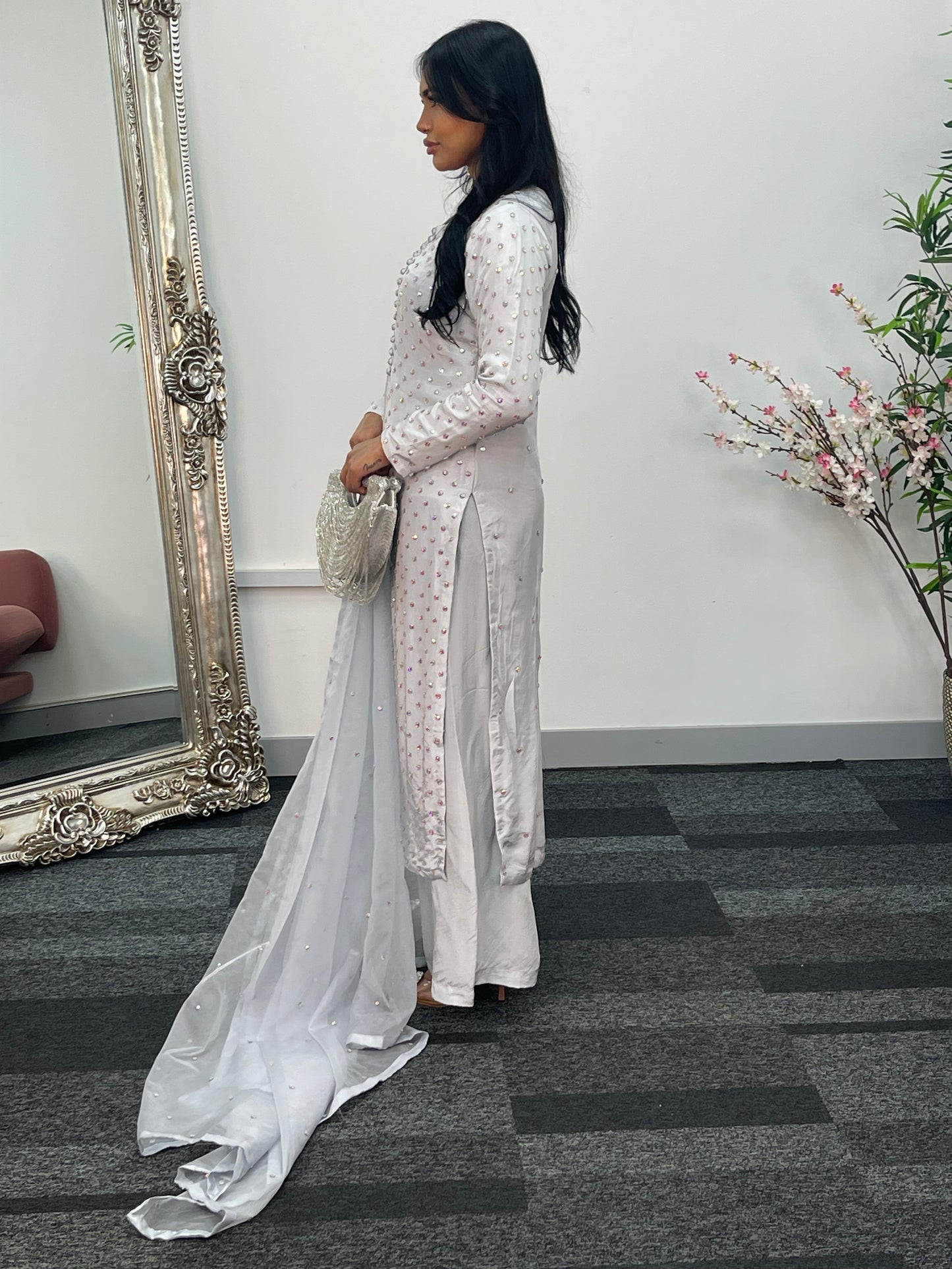 (Preorder 3 weeks) Chaandni Raatain