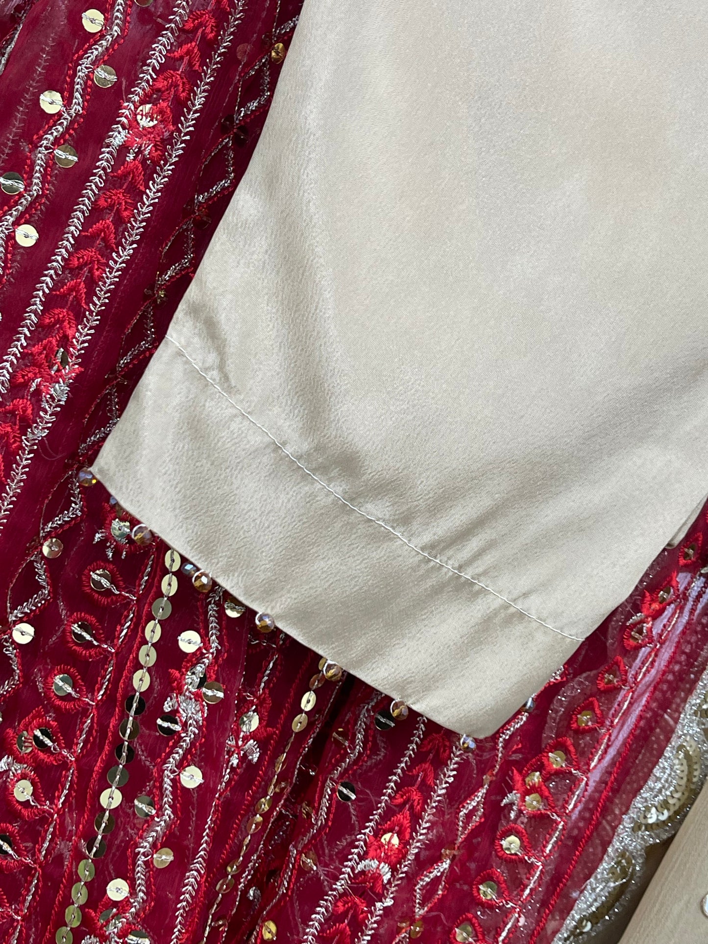 Sassi - Gold - Red - G