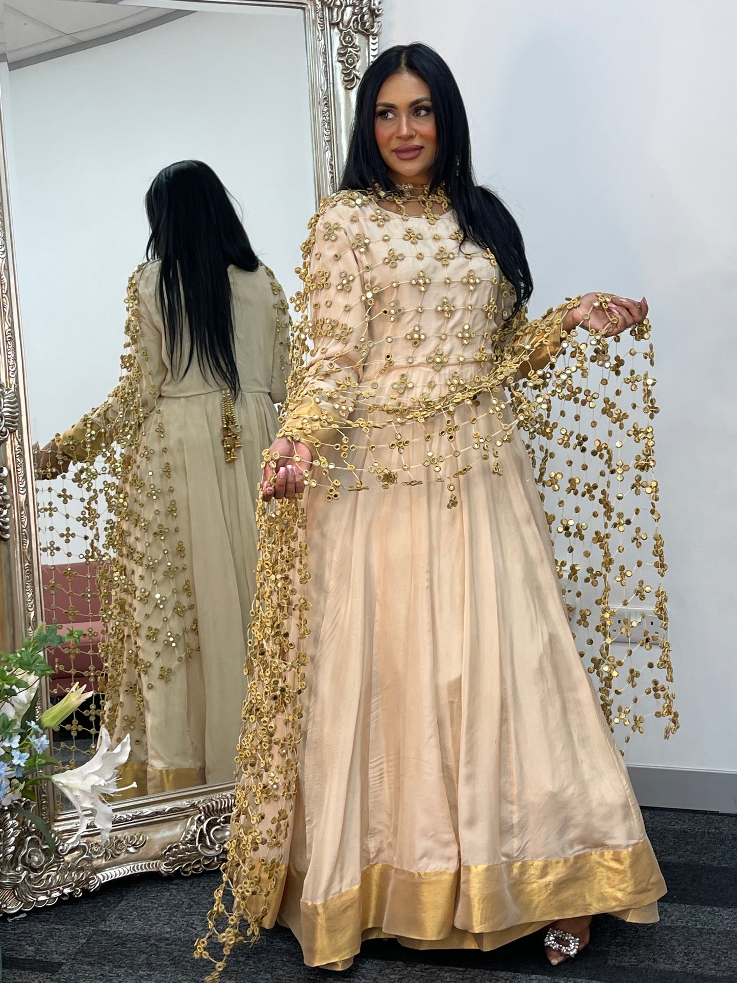 (Preorder 4-5 weeks) Posheeda Sheesh Dupatta with MAXI DRESS- Poshida Mirror Dupata -