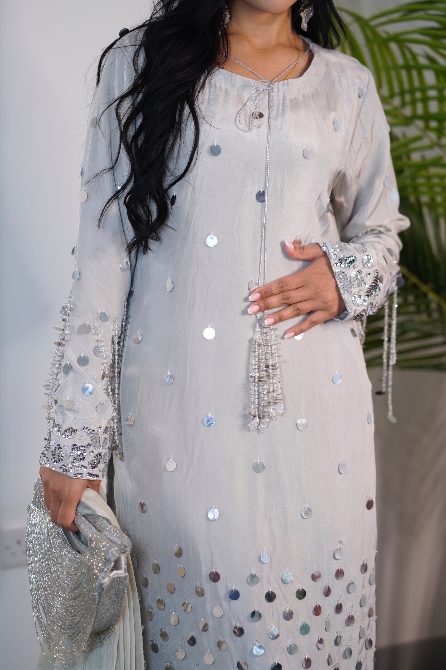 Afshan / Gray