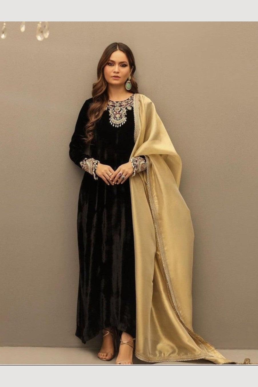 (Pre Order 3/4 Weeks) “sawan” Velvet Pret Black Party Wedding Outfit