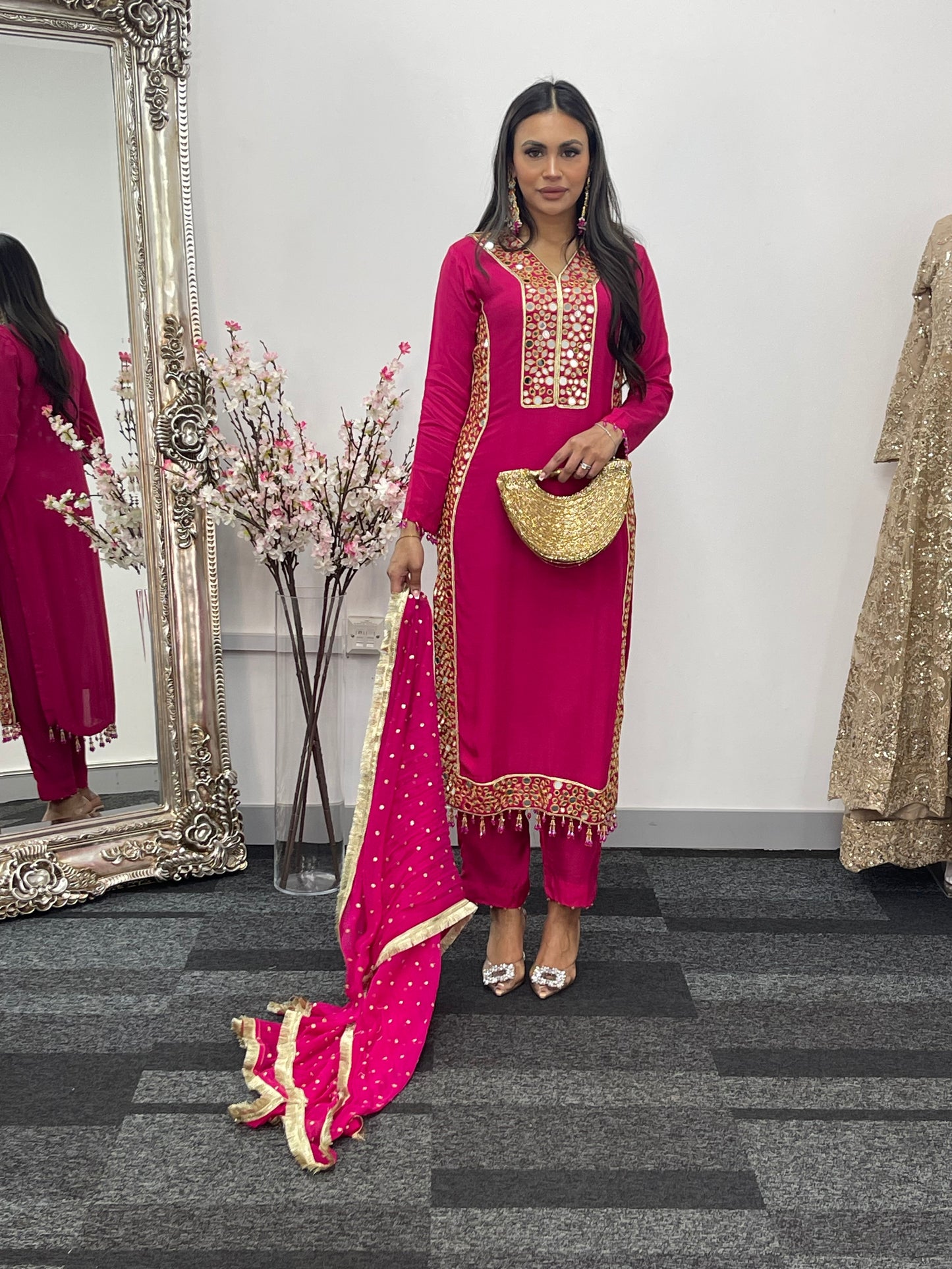 (Preorder 4 weeks) Jhilmil - Mirror Hot Pink