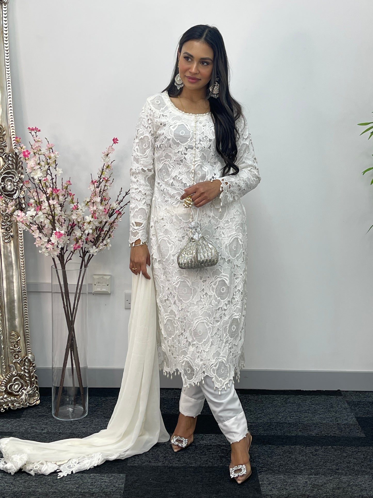 Lacy Crochet - diya - white - dia