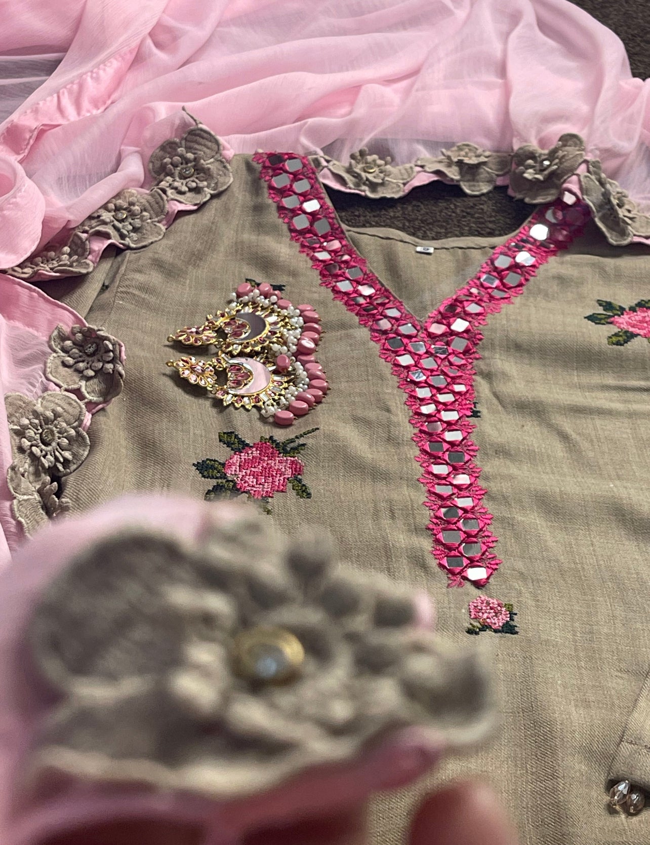 “Gulabi Sindhi Tanka - V