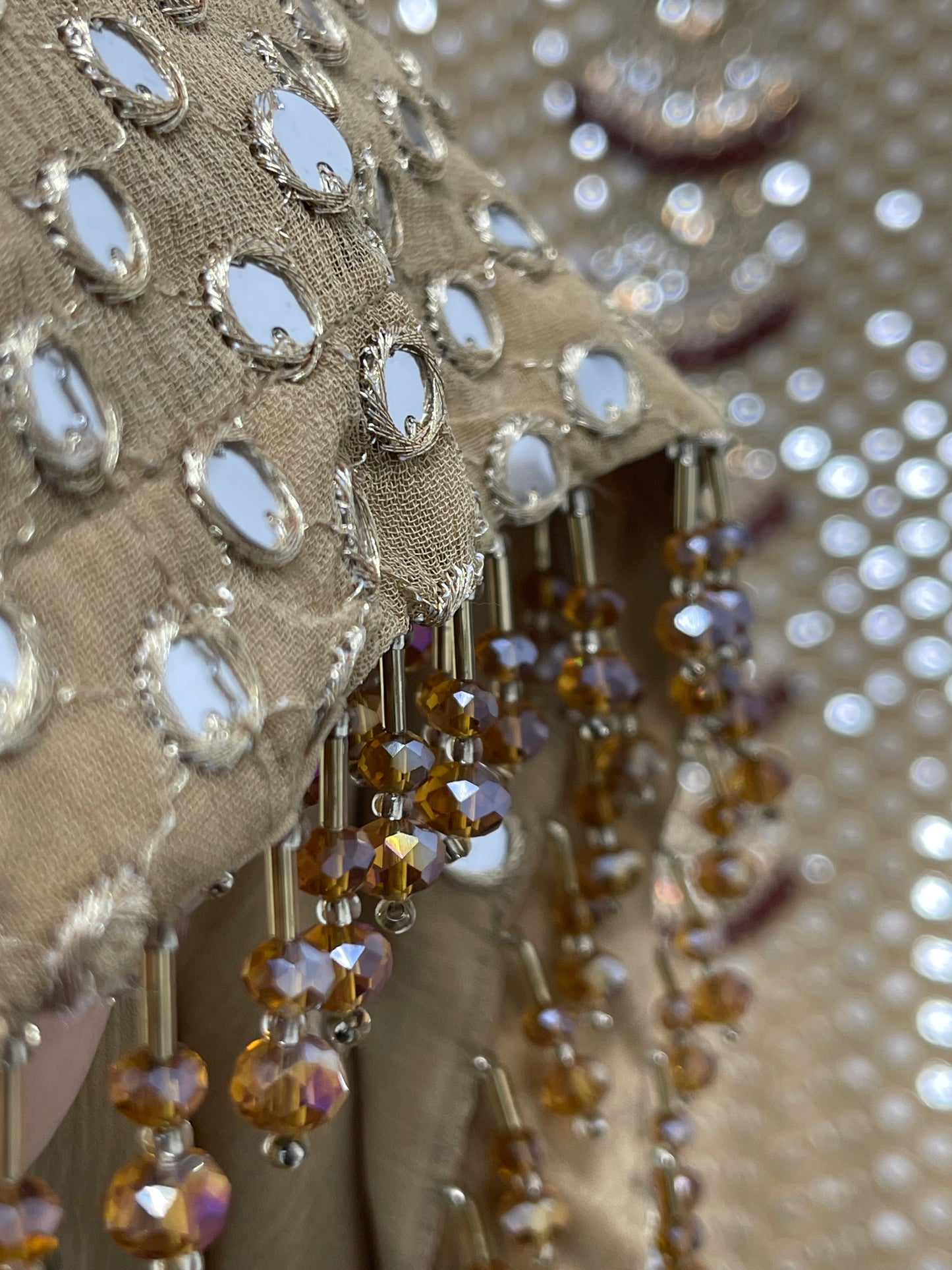 Sassi - Gold - Red - G