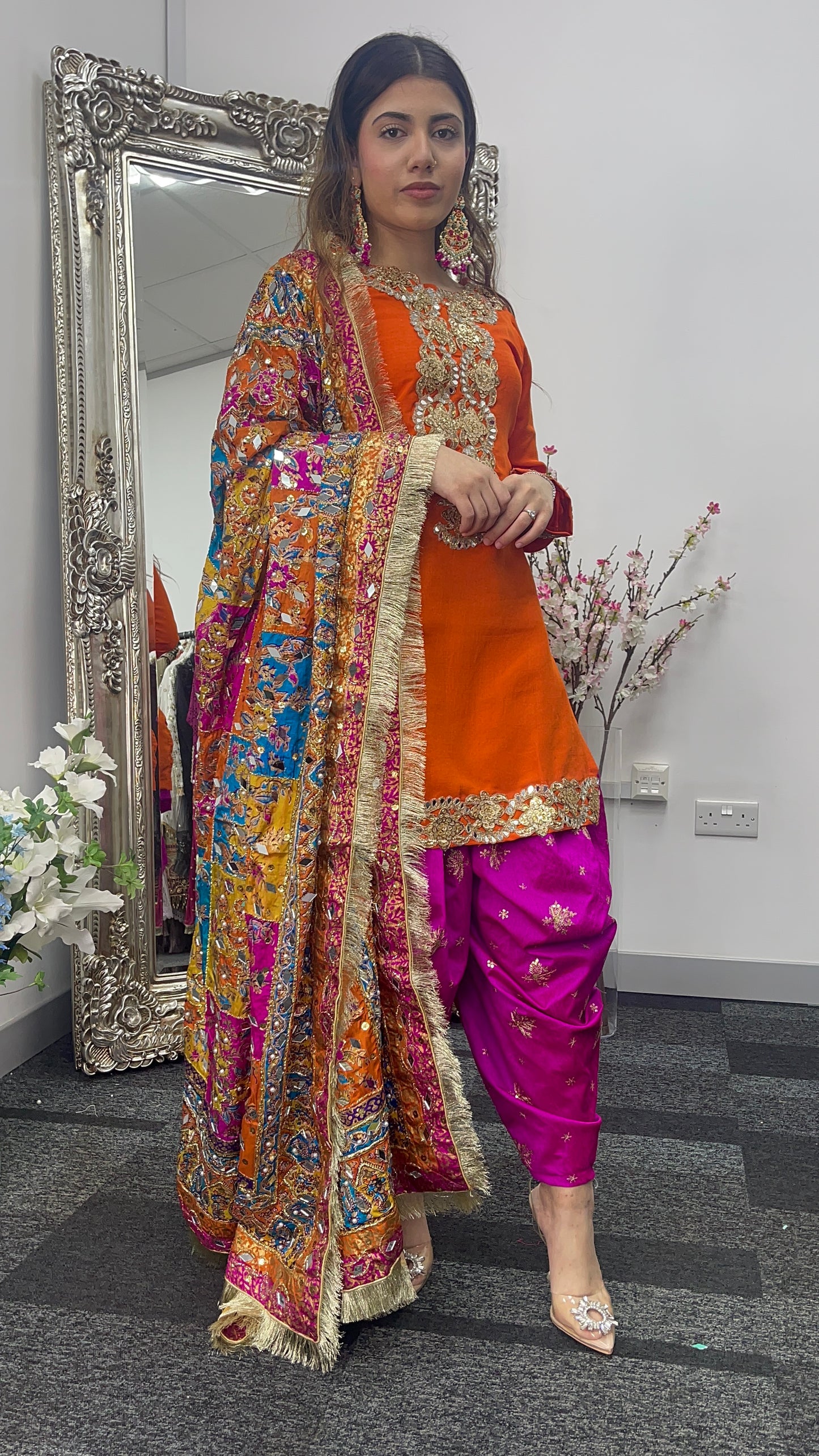 Dhoti Sheesha - Punjabi Shalwar Suit - S