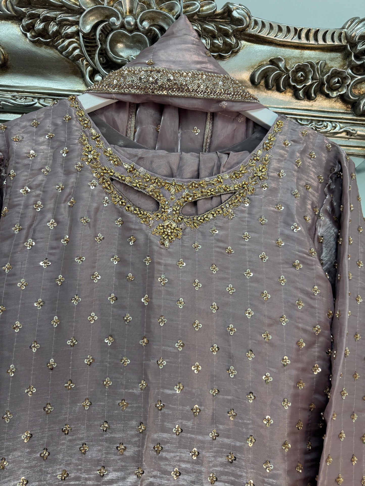 Parwana - Pink