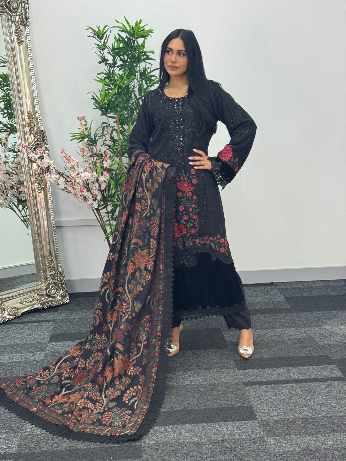 Maria B Luxury Velvet - Black Red