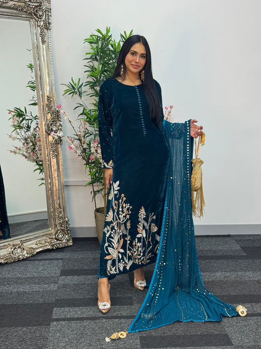 (Pre Order 3/4 Weeks) “Ayeza”Velvet - Teal