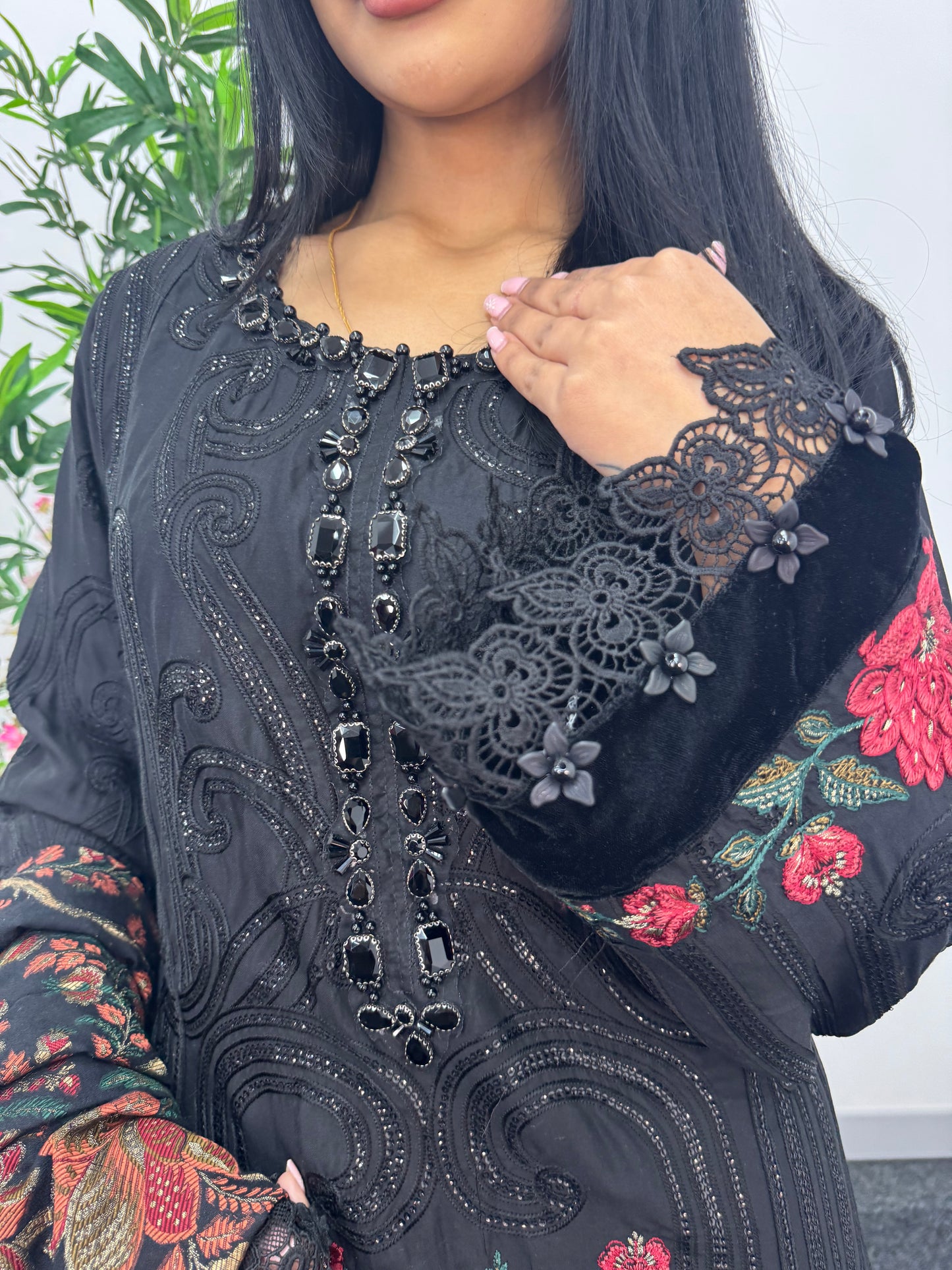 Maria B Luxury Velvet - Black Red