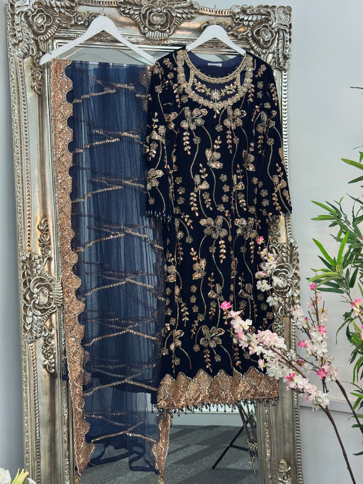 Zeba - Cutdana Velvet- Teal -