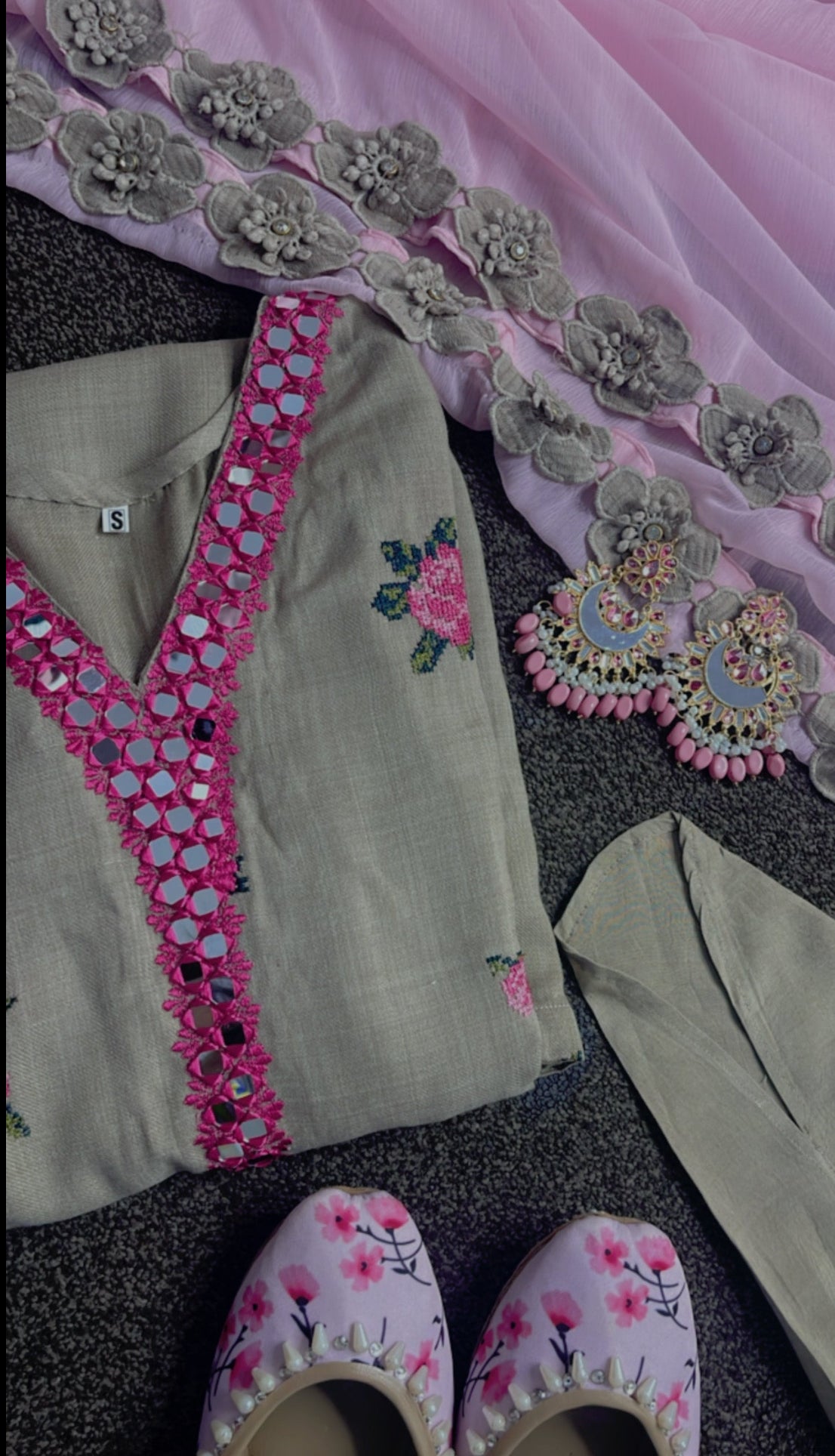 “Gulabi Sindhi Tanka - V