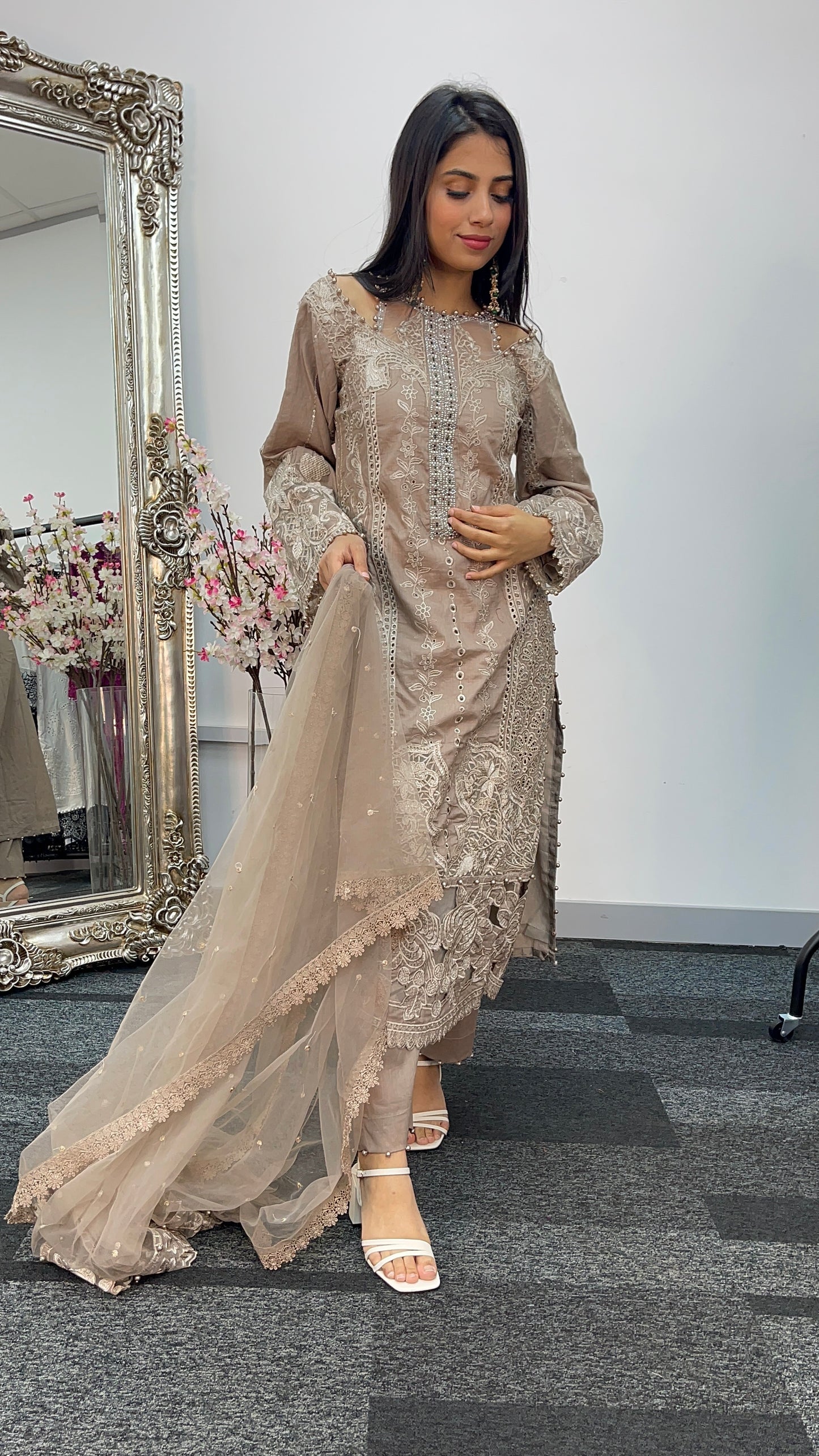 Maria B Inspired - Luxury Lawn 25 -