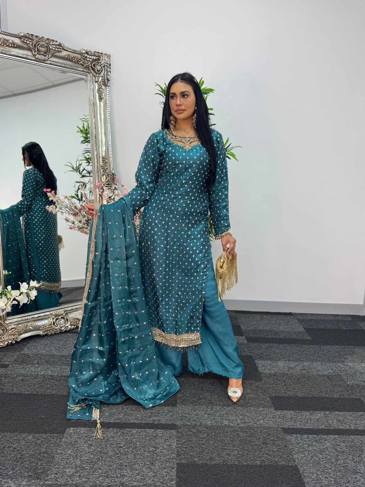 Parwana - teal