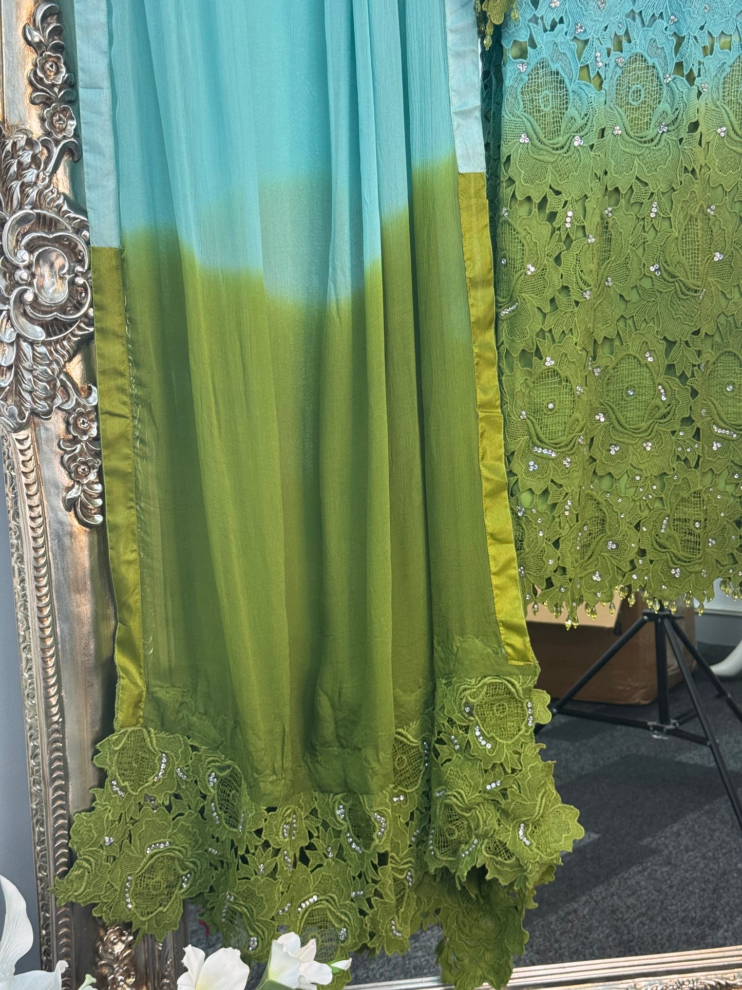 Parisa - Ombre Lacy Crochet -