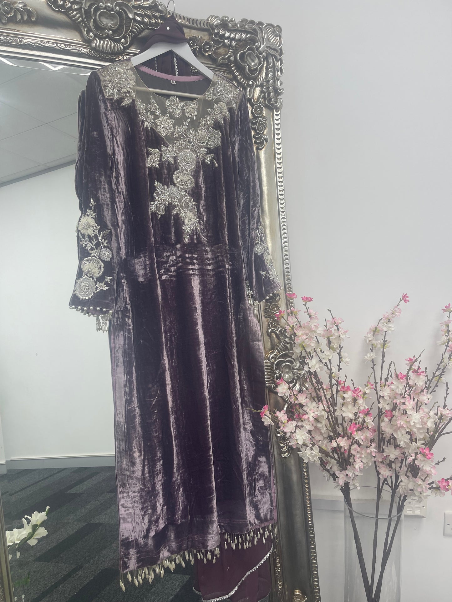 (Preorder only) Lilac-ious - Lilac Beauty -Velvet Party Wear