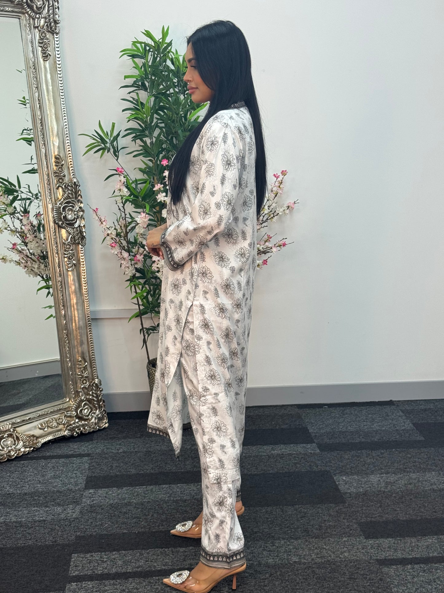 Daily Wear - 2 PC Printed Linen - White