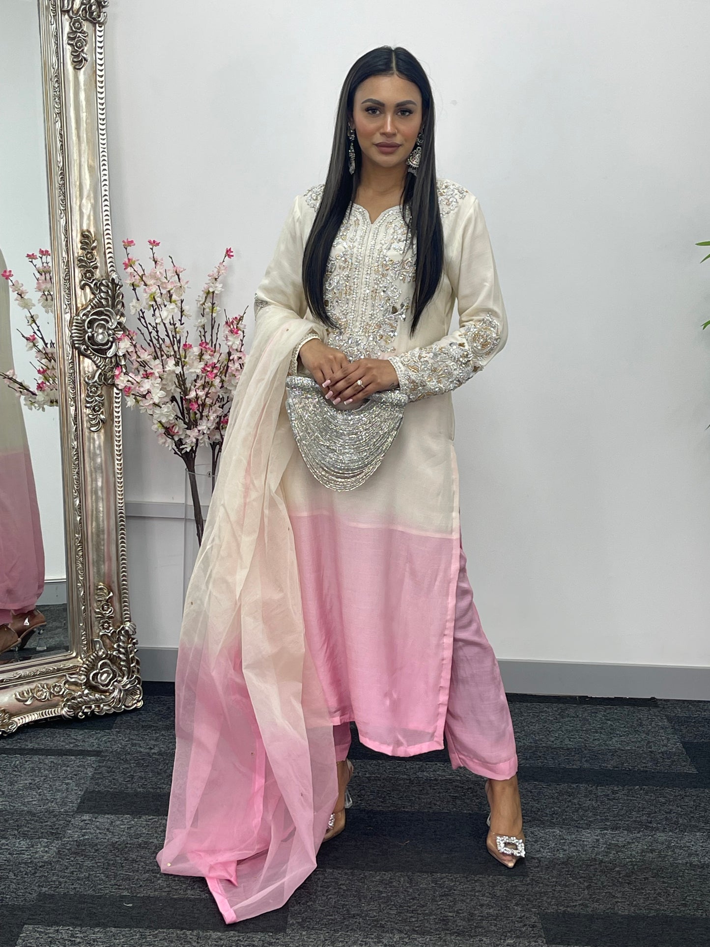 (Pre Order 3/4 Weeks)“Gulaabi” Luxury Outfit - Ombre Pink & Ivory