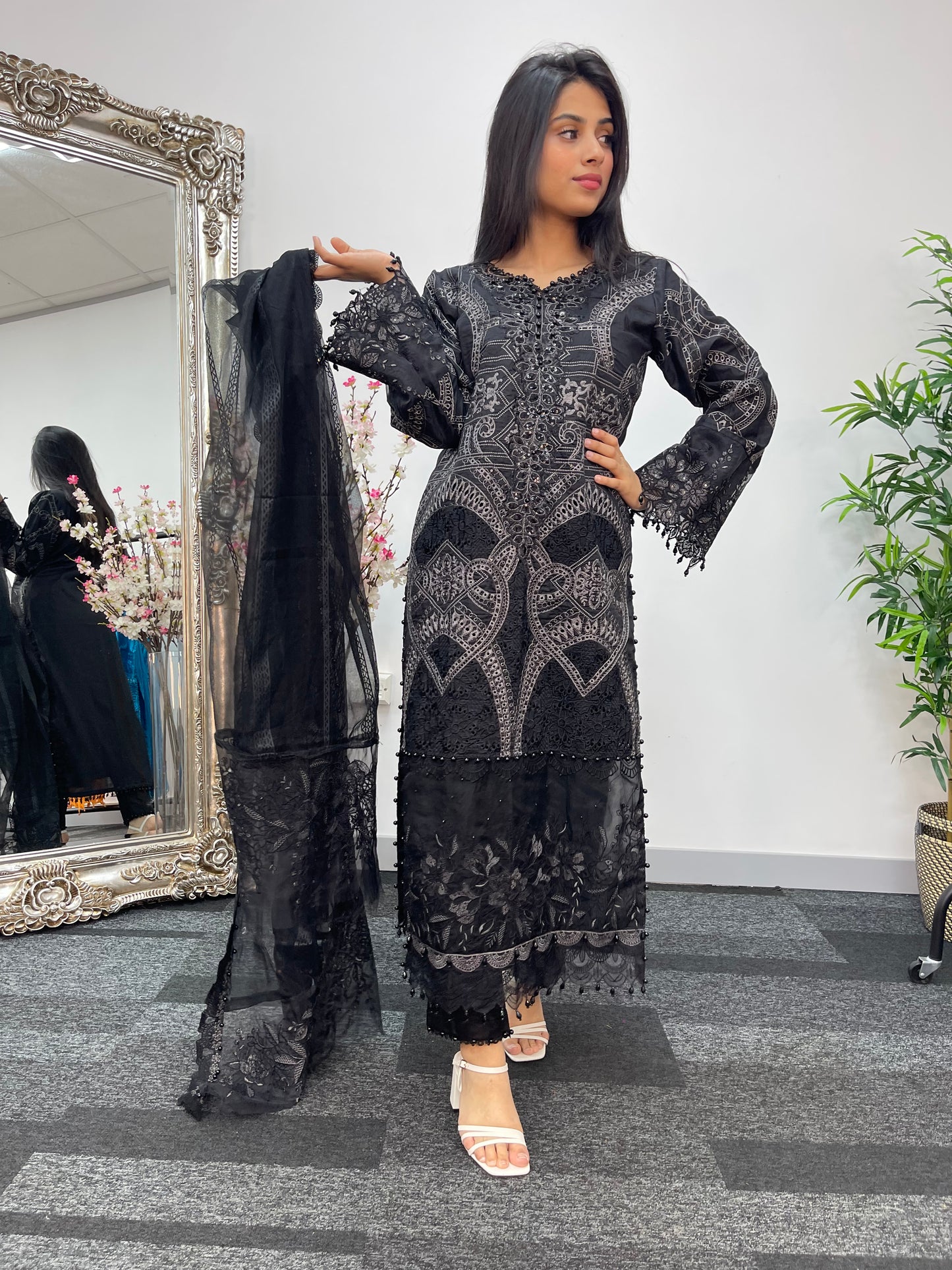 Maria B Inspired - Luxury Lawn 25 -