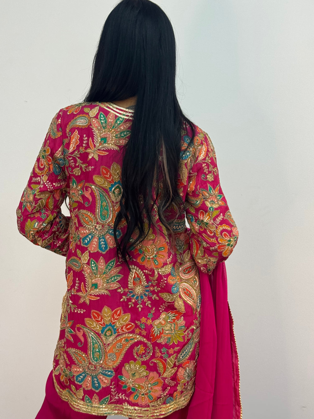 Armani Farshi - Hot Pink