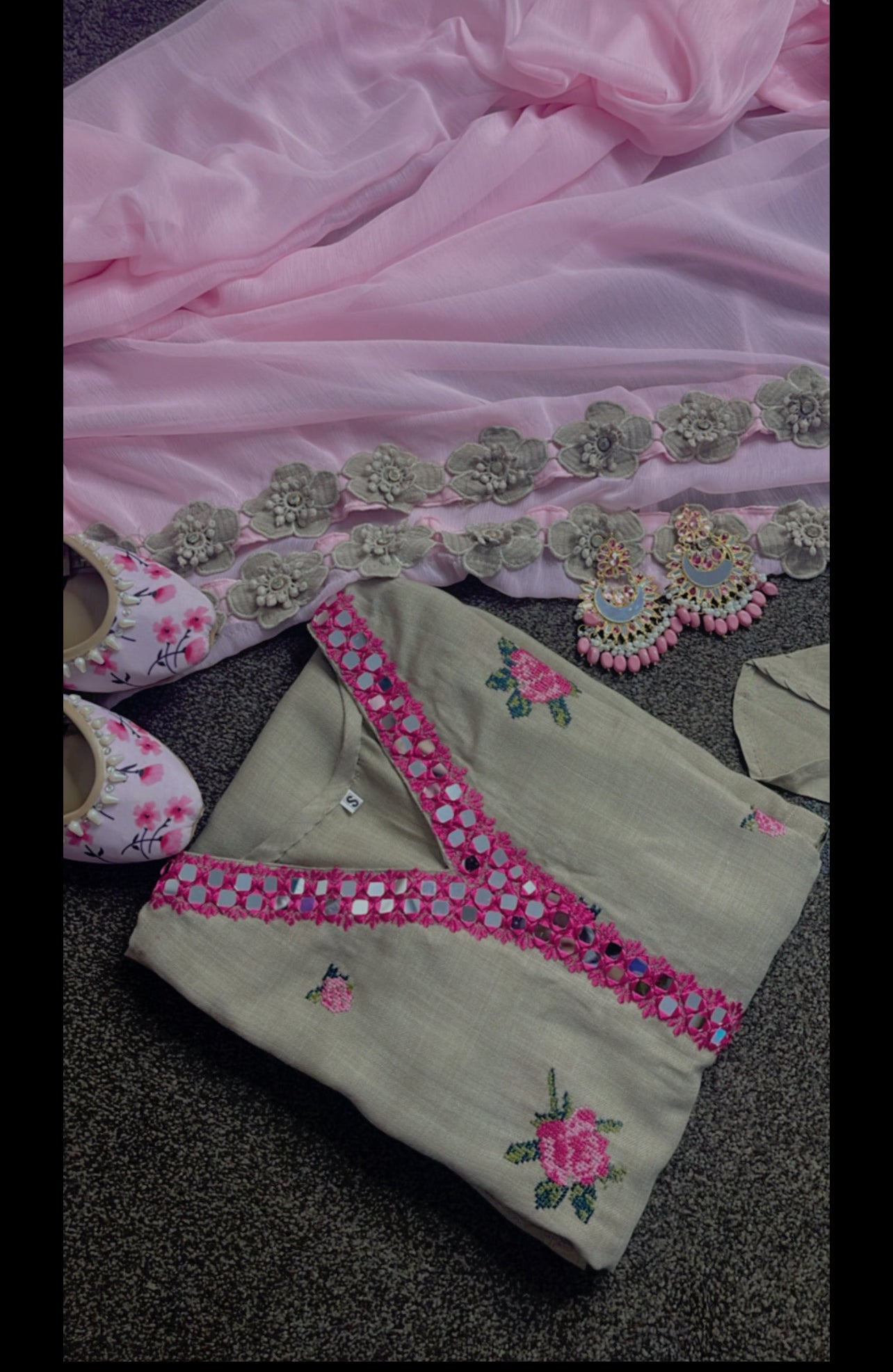 “Gulabi Sindhi Tanka - V