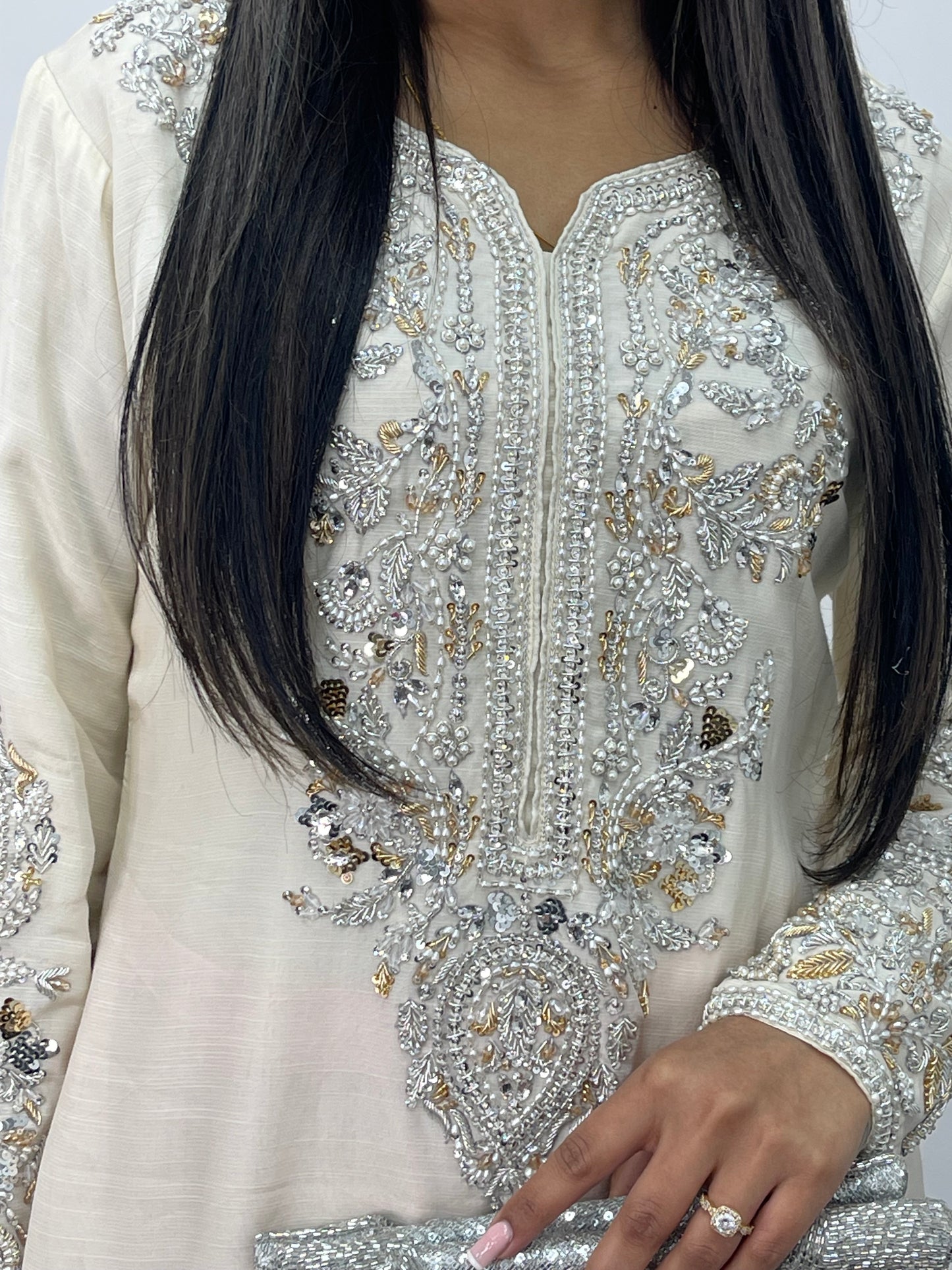 (Pre Order 3/4 Weeks)“Gulaabi” Luxury Outfit - Ombre Pink & Ivory