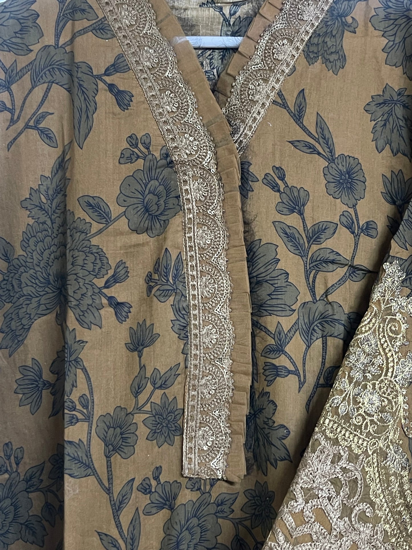 Maria B Inspired - brown - Cambric