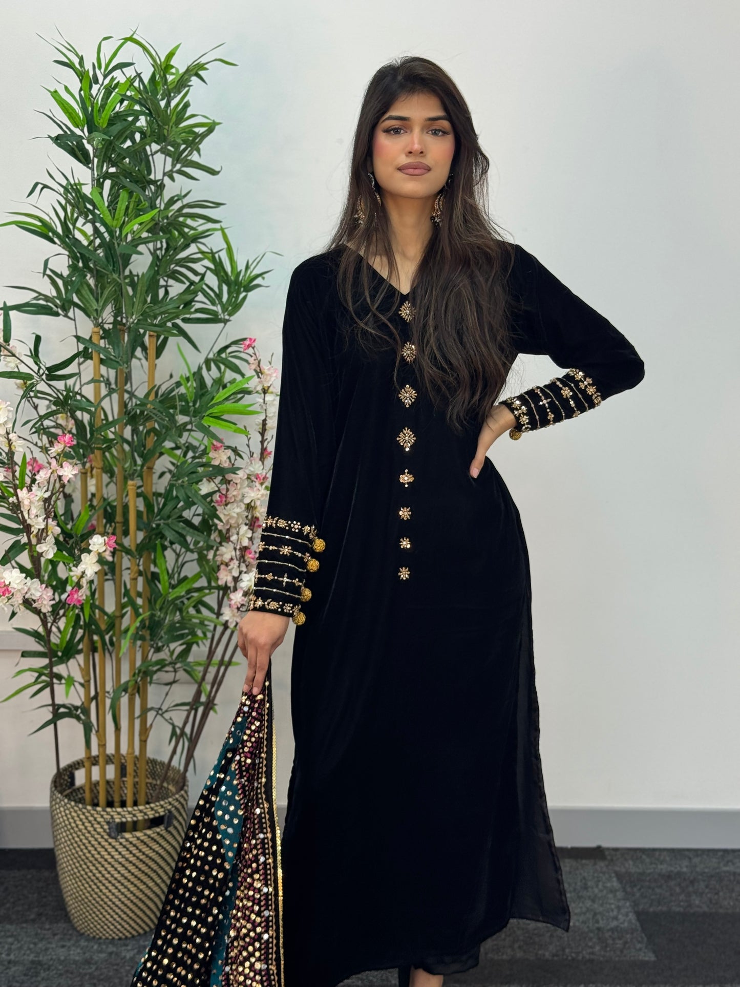 Komal - Black Velvet