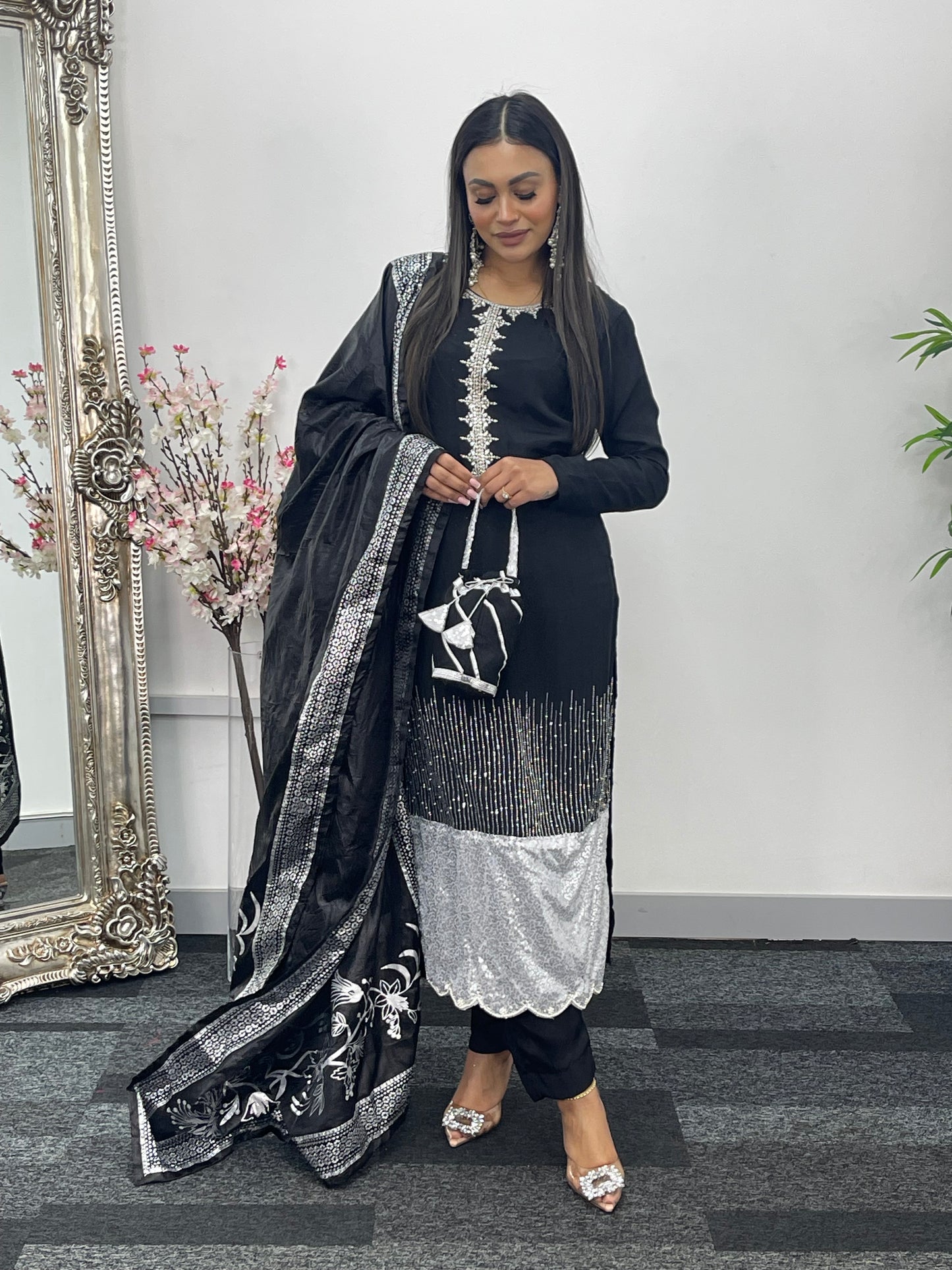 Chandi - Qwali Night - O