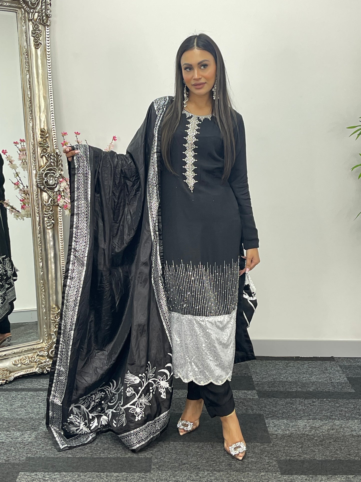 Chandi - Qwali Night - O