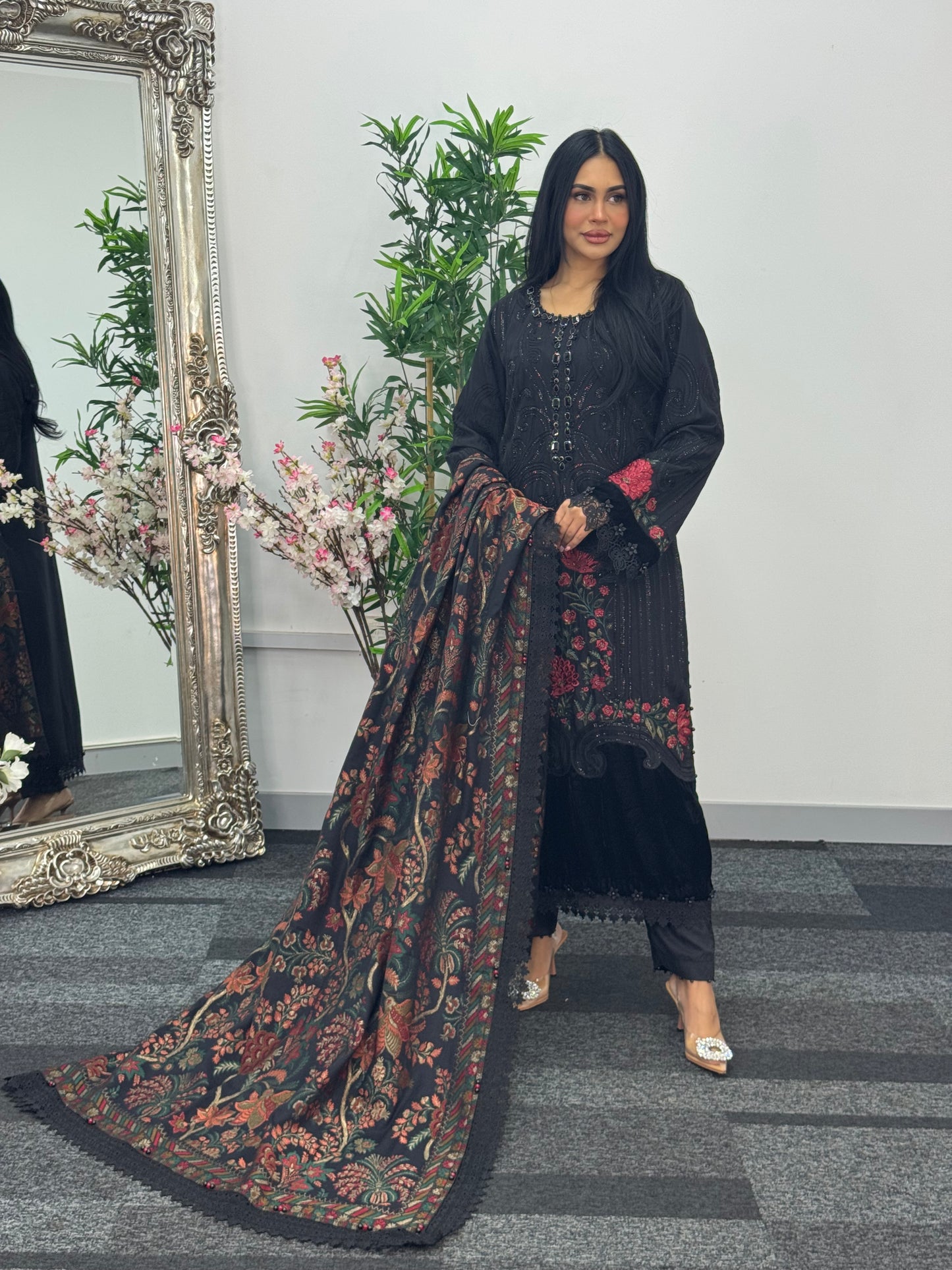 Maria B Luxury Velvet - Black Red