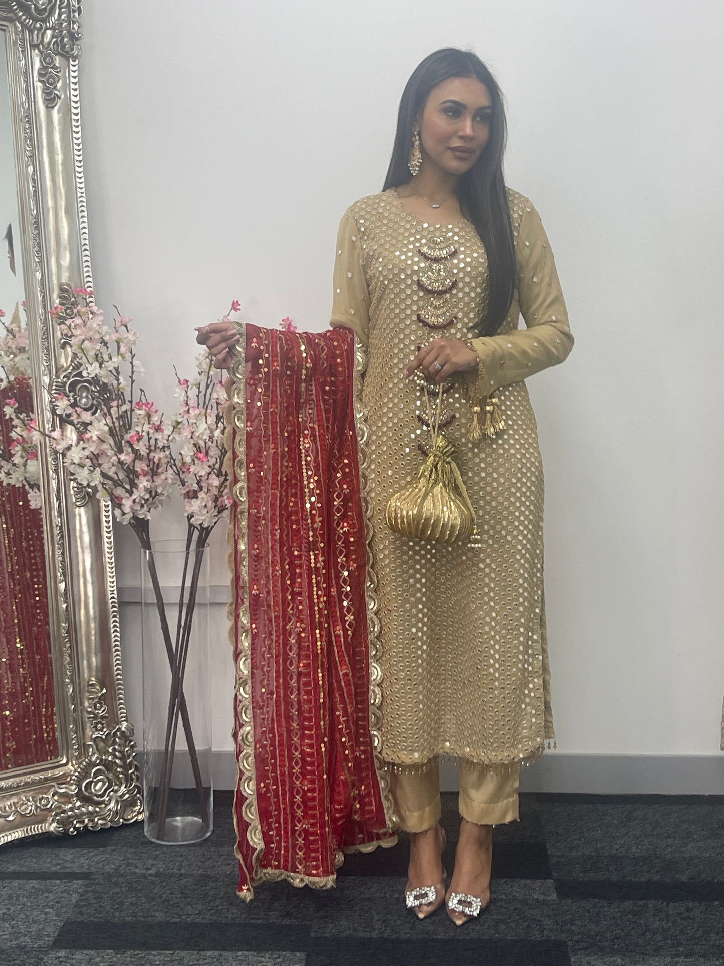 Sassi - Gold - Red - G