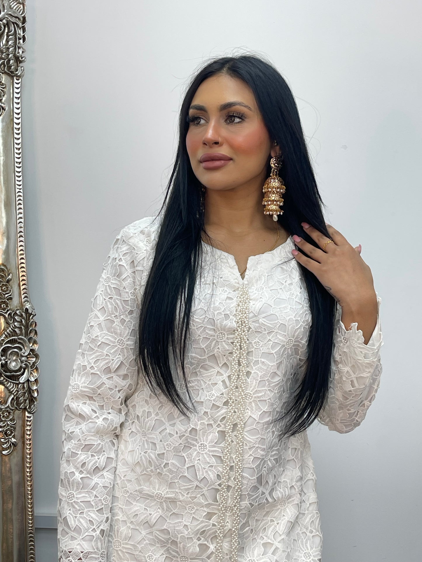 Naaz - Farshi - White - G