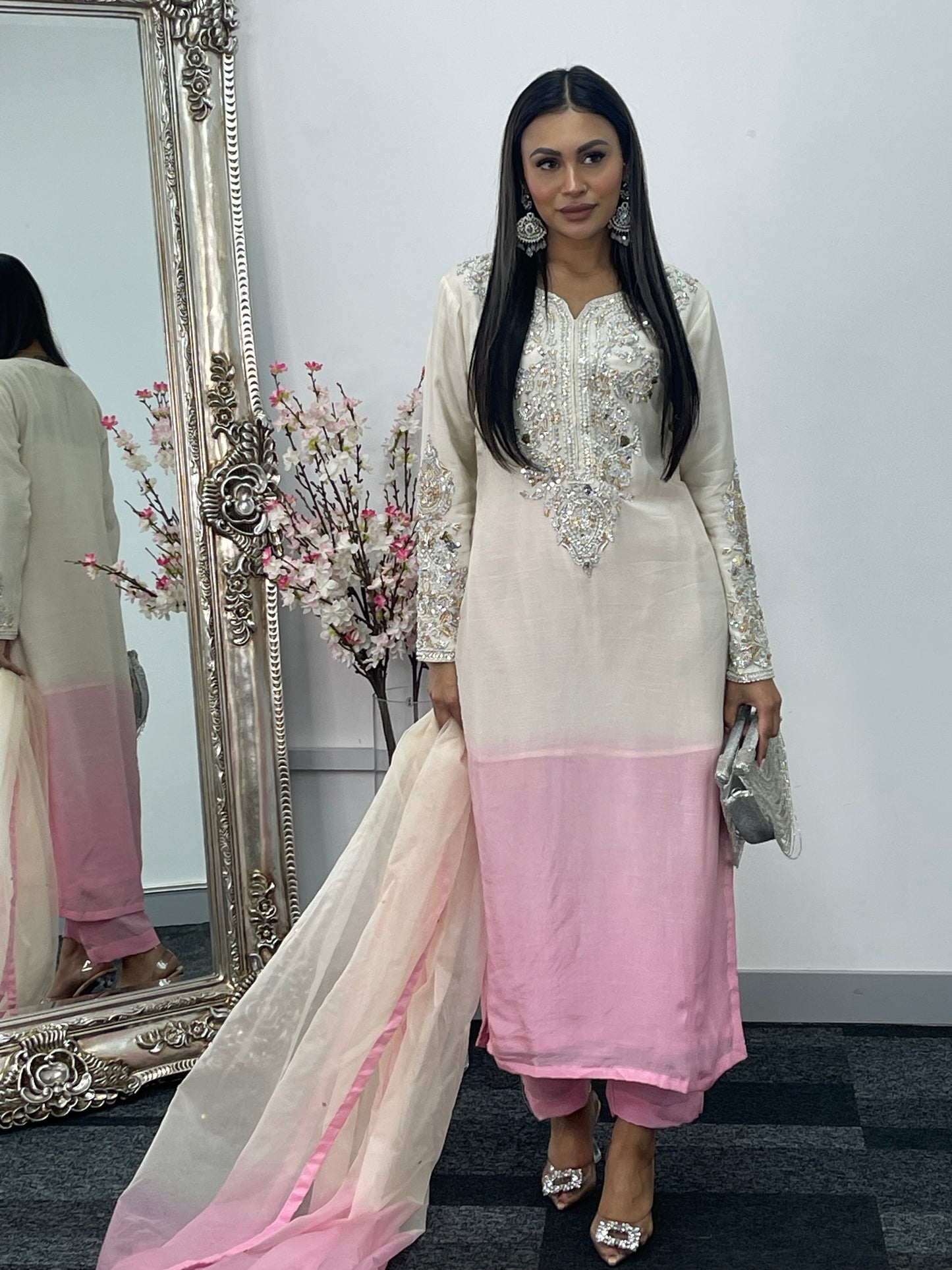 (Pre Order 3/4 Weeks)“Gulaabi” Luxury Outfit - Ombre Pink & Ivory