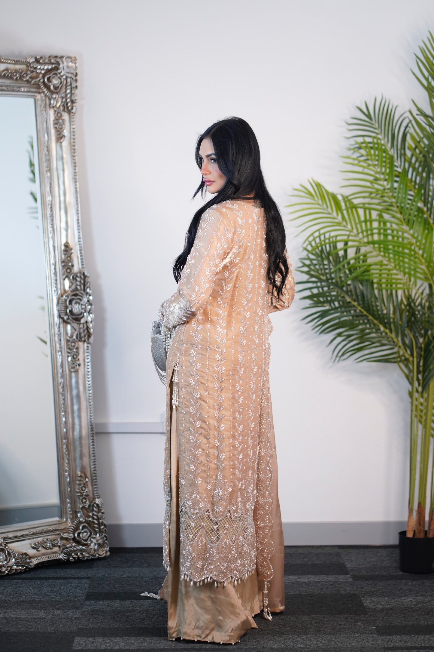 Choori - Cutdana - Nude