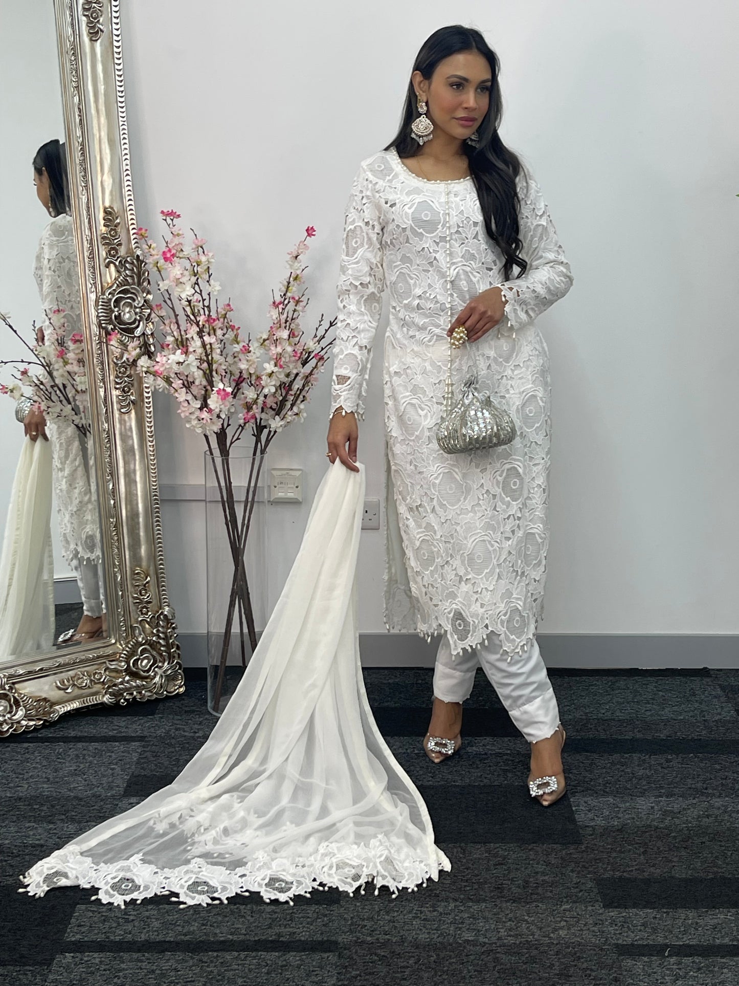 Lacy Crochet - diya - white - dia